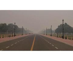 दिल्ली में वायु प्रदूषण बढ़ा, कुछ ही दूरी पर लोगों का देखना हुआ दुस्वार